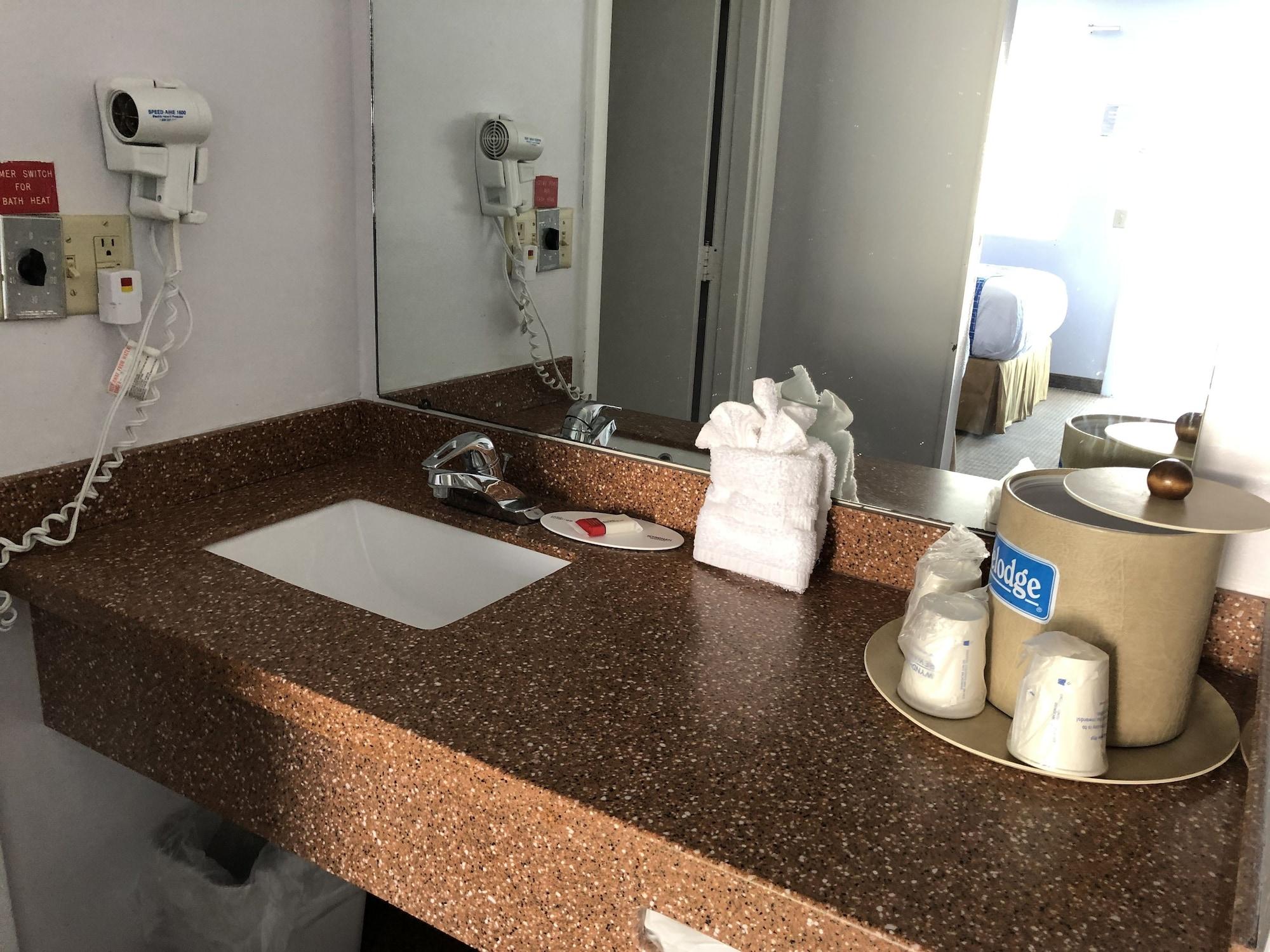 Travelodge By Wyndham Cape Cod Area West Dennis Esterno foto