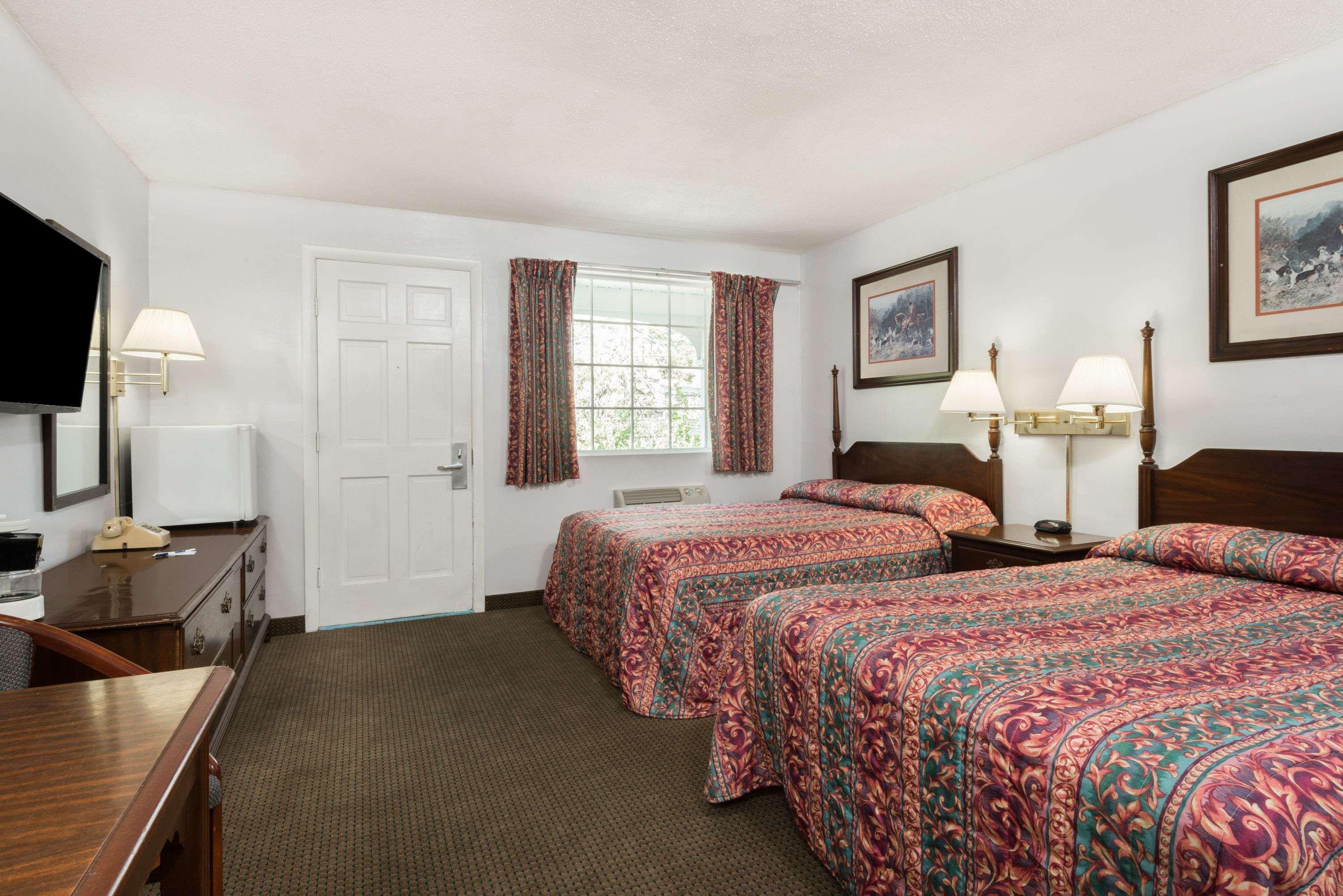 Travelodge By Wyndham Cape Cod Area West Dennis Esterno foto
