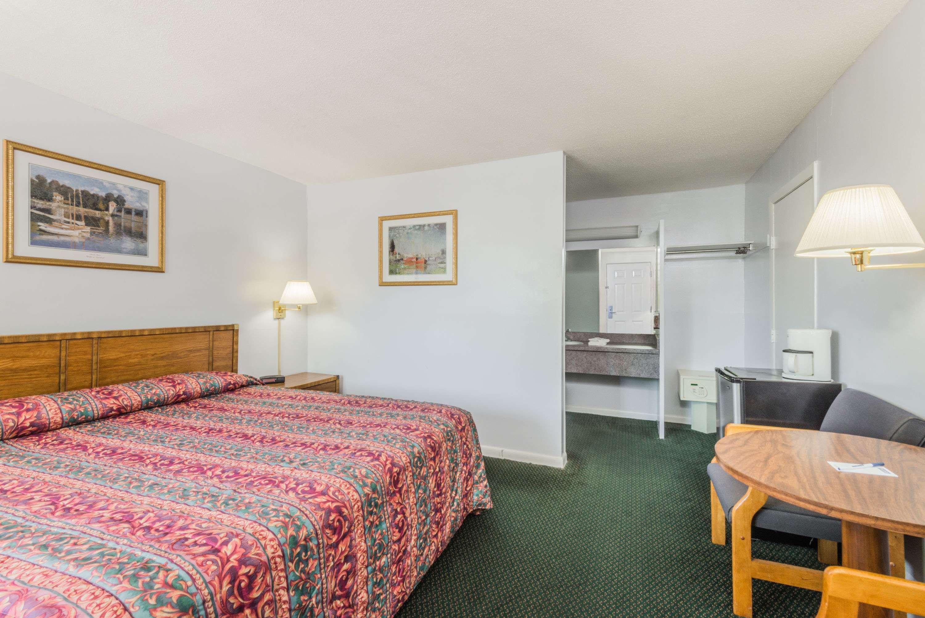 Travelodge By Wyndham Cape Cod Area West Dennis Esterno foto