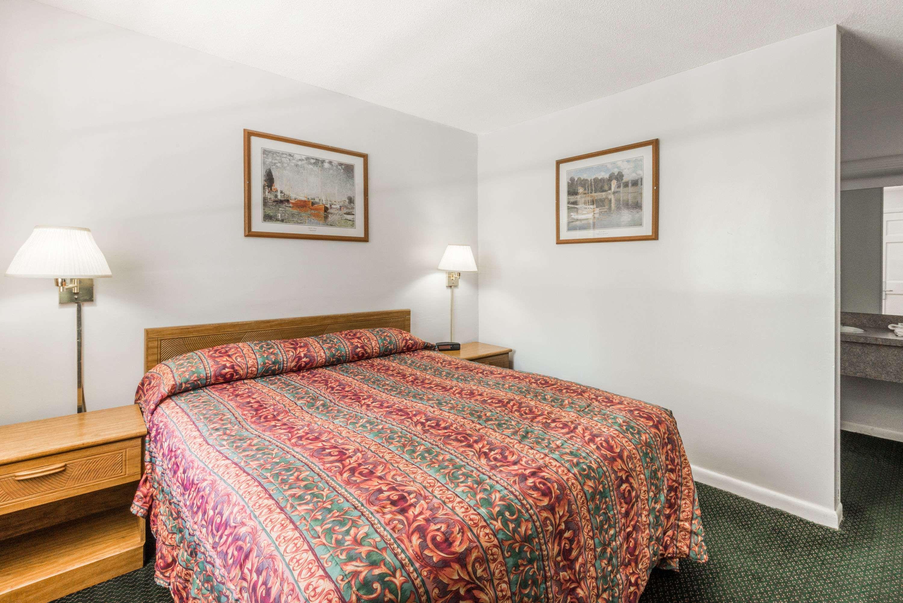 Travelodge By Wyndham Cape Cod Area West Dennis Esterno foto