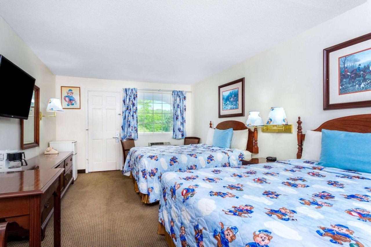 Travelodge By Wyndham Cape Cod Area West Dennis Esterno foto